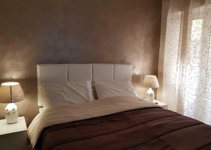 Royal Flats Naples